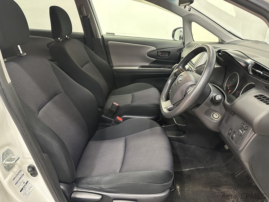 Фото TOYOTA Wish II Рестайлинг с пробегом | №11