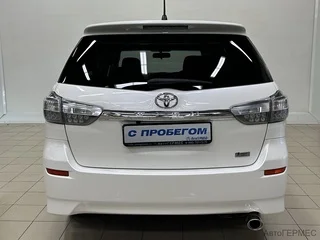 Фото TOYOTA Wish II Рестайлинг с пробегом Фото TOYOTA Wish II Рестайлинг с пробегом