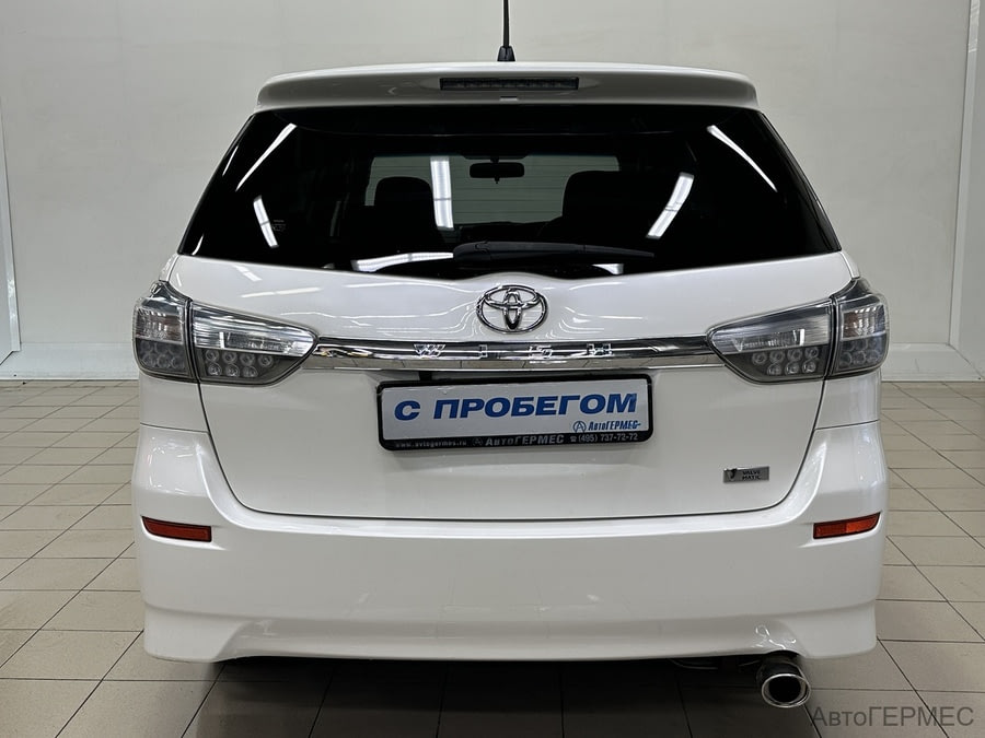 Фото TOYOTA Wish II Рестайлинг с пробегом | №3