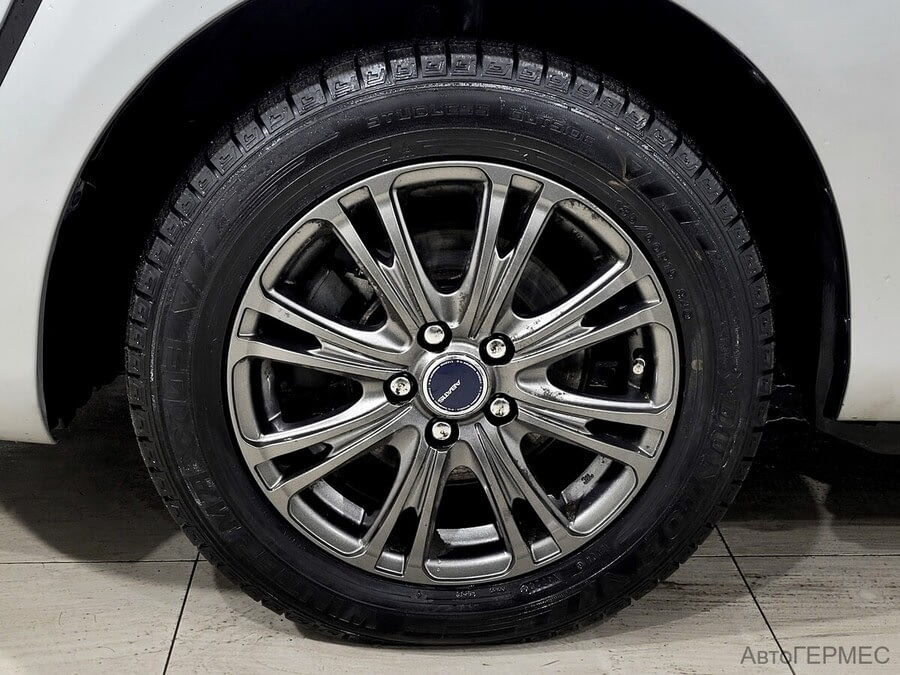 Фото TOYOTA Sienta II Рестайлинг с пробегом | №15