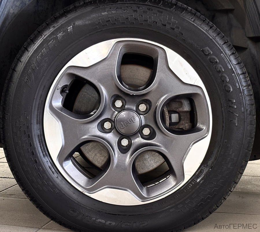 Фото Jeep Renegade I с пробегом | №16