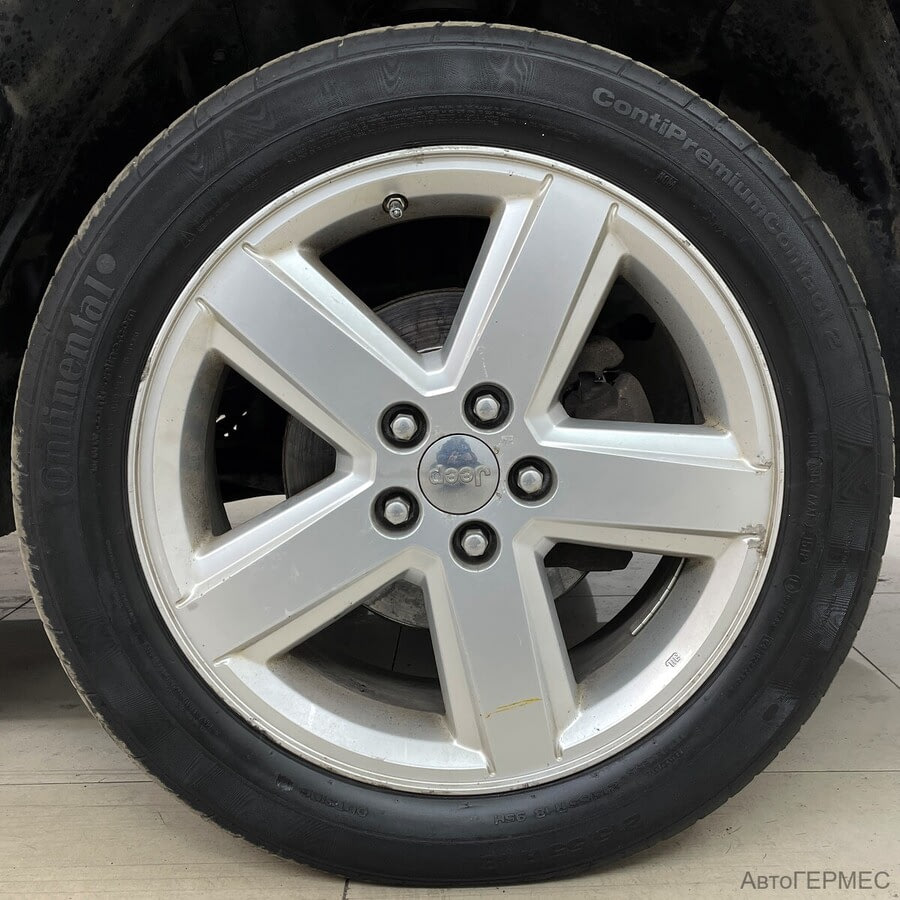 Фото Jeep Compass I Рестайлинг с пробегом | №13