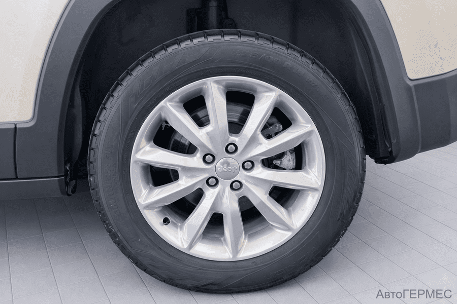 Фото Jeep Cherokee V (KL) с пробегом | №17