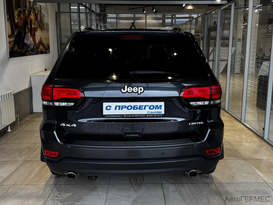 Фото Jeep Grand Cherokee IV (WK2) Рестайлинг с пробегом | №3