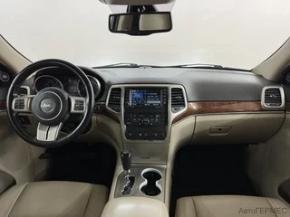 Фото Jeep Grand Cherokee IV (WK2) с пробегом