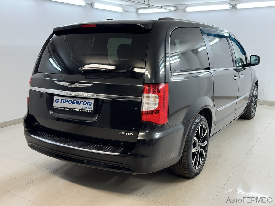Фото CHRYSLER Voyager V Рестайлинг с пробегом | №4 Фото CHRYSLER Voyager V Рестайлинг с пробегом | №4