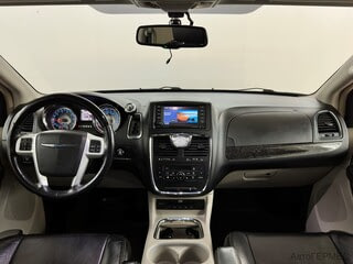 Фото CHRYSLER Voyager V Рестайлинг с пробегом