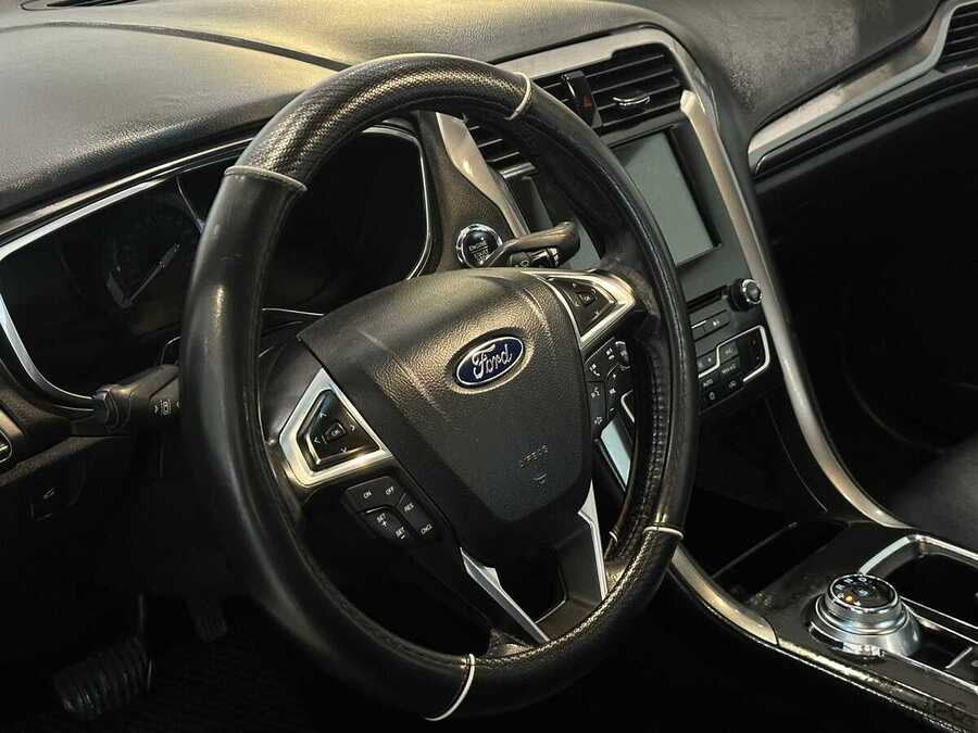 Фото Ford Fusion (North America) II Рестайлинг с пробегом | №12