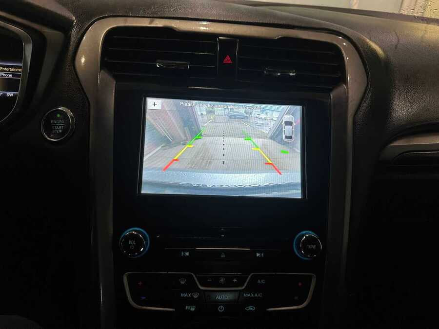 Фото Ford Fusion (North America) II Рестайлинг с пробегом | №8