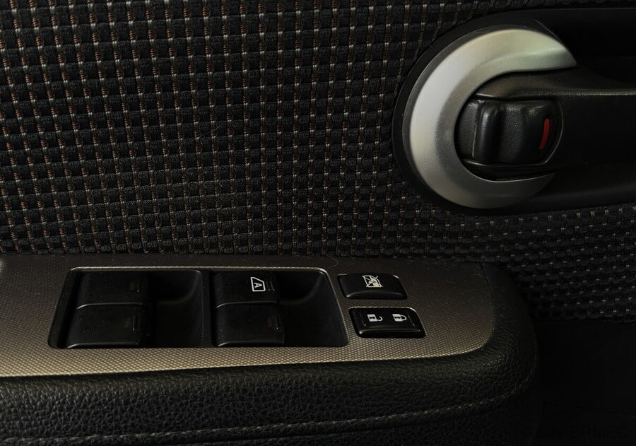 Фото NISSAN Tiida I Рестайлинг с пробегом | №9