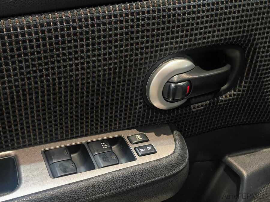 Фото NISSAN Tiida I Рестайлинг с пробегом | №9