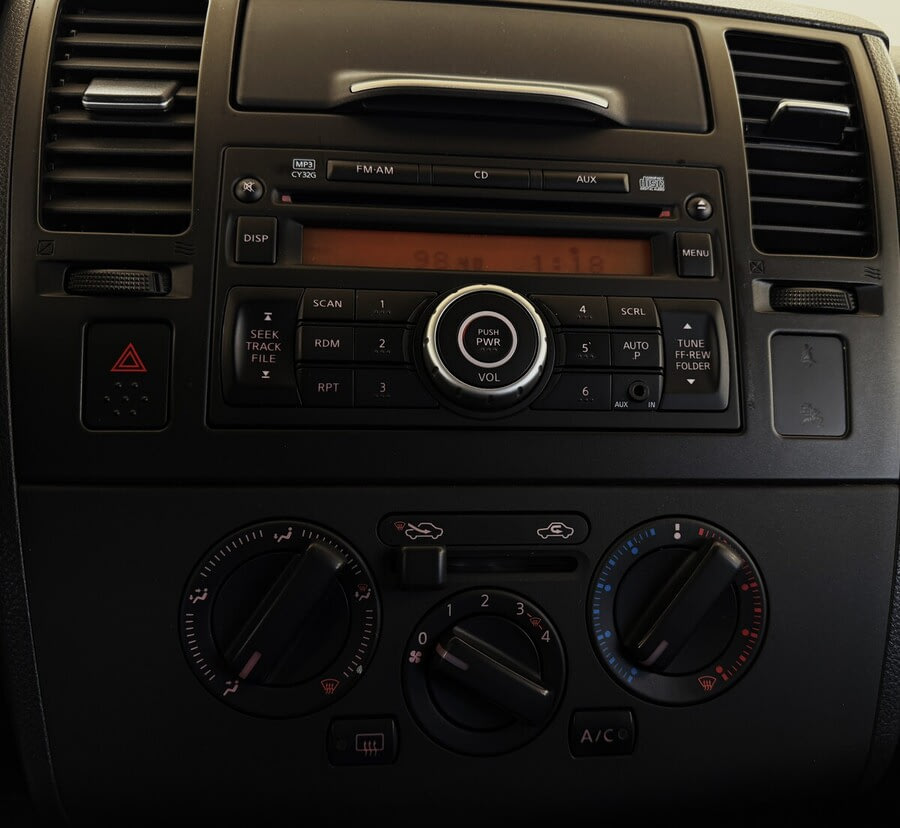 Фото NISSAN Tiida I Рестайлинг с пробегом | №7