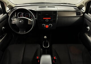 Фото NISSAN Tiida I Рестайлинг с пробегом