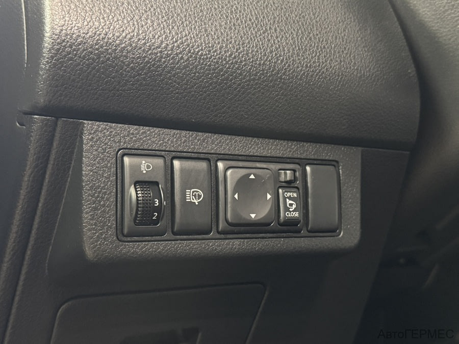 Фото NISSAN Tiida I Рестайлинг с пробегом | №7