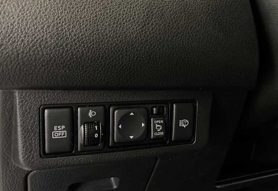 Фото NISSAN Tiida I Рестайлинг с пробегом | №9