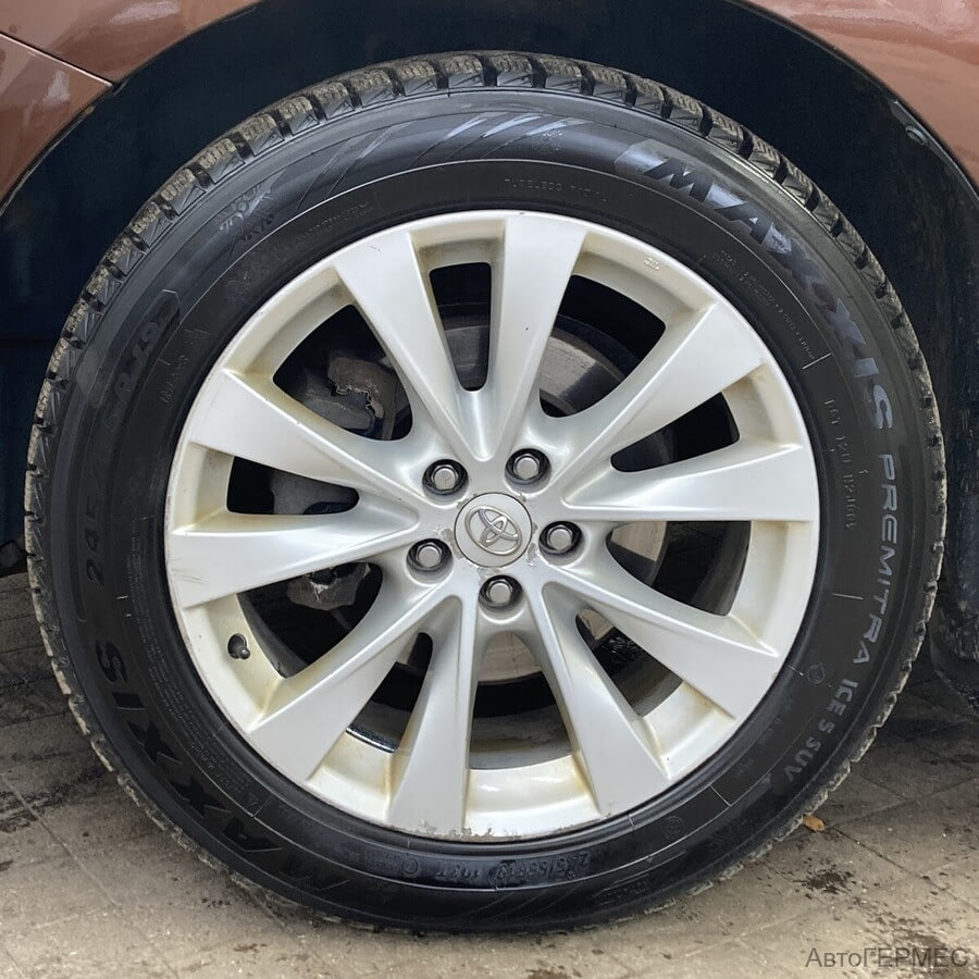 Фото TOYOTA Venza I Рестайлинг с пробегом | №19