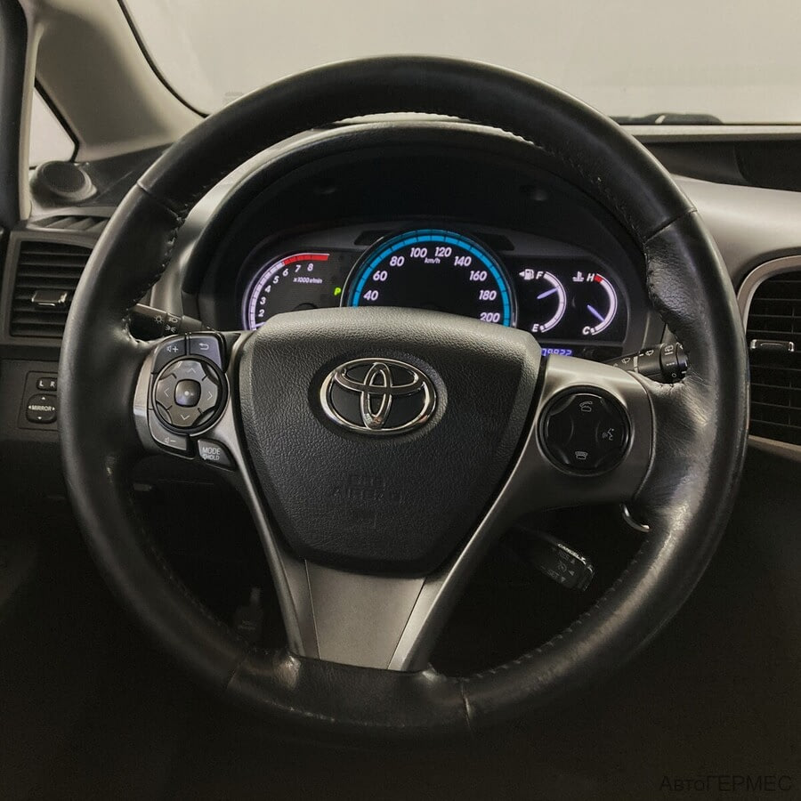 Фото TOYOTA Venza I Рестайлинг с пробегом | №9