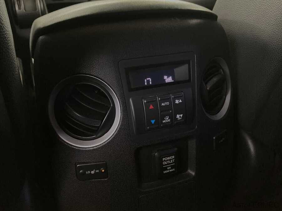 Фото Honda Pilot II Рестайлинг с пробегом | №16 Фото Honda Pilot II Рестайлинг с пробегом | №16