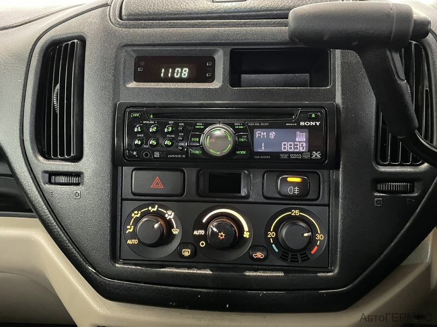 Фото MITSUBISHI Dingo I с пробегом | №7