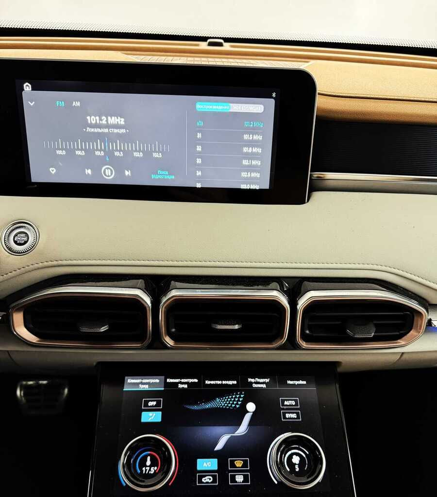 Фото JETOUR X70 Plus I Рестайлинг с пробегом | №9