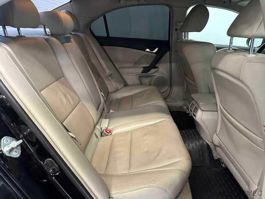 Фото Honda Accord VIII Рестайлинг с пробегом | №16