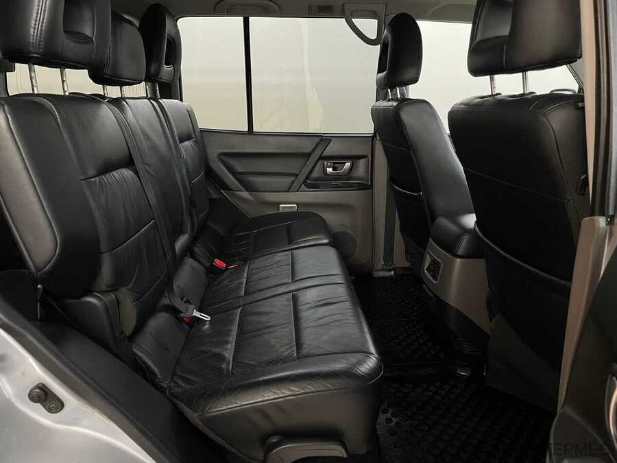 Фото MITSUBISHI Pajero III с пробегом | №13