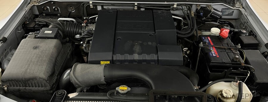 Фото MITSUBISHI Pajero III с пробегом | №16 Фото MITSUBISHI Pajero III с пробегом | №16