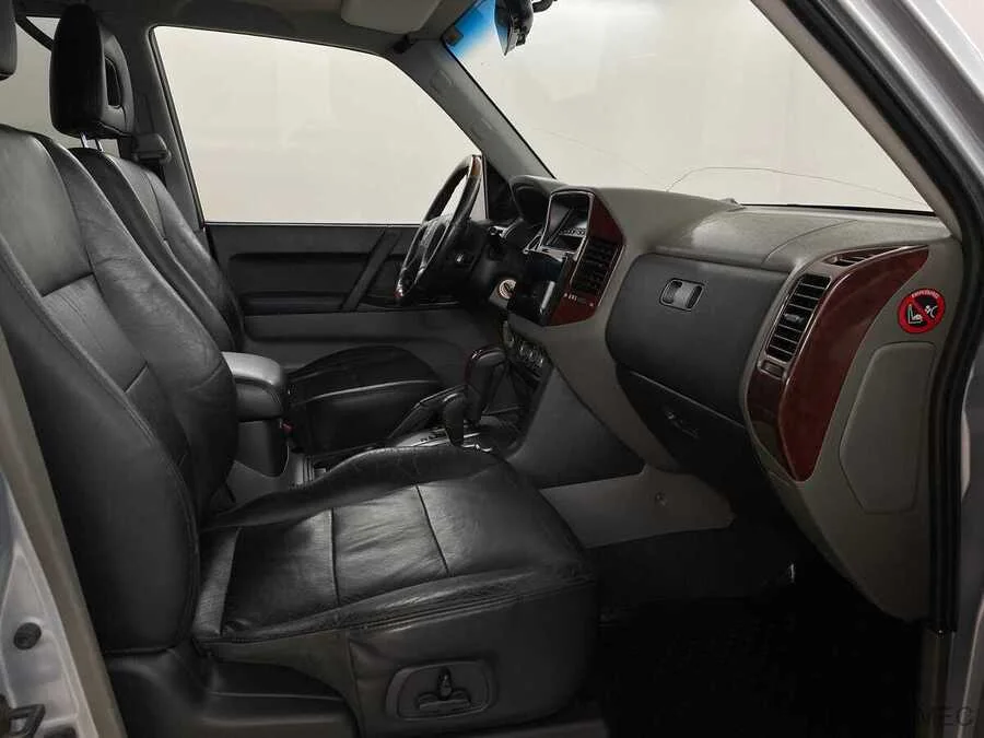 Фото MITSUBISHI Pajero III с пробегом | №12