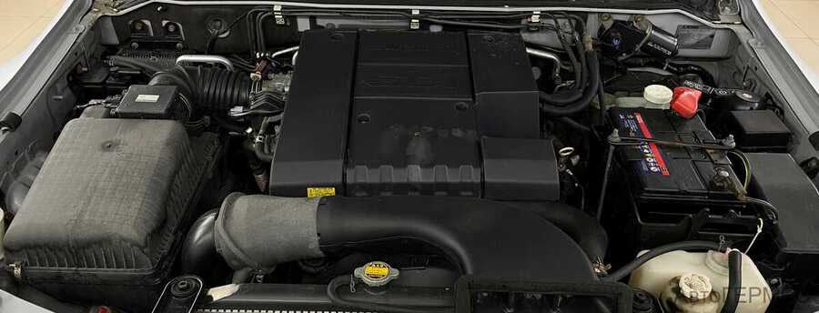 Фото MITSUBISHI Pajero III с пробегом | №16