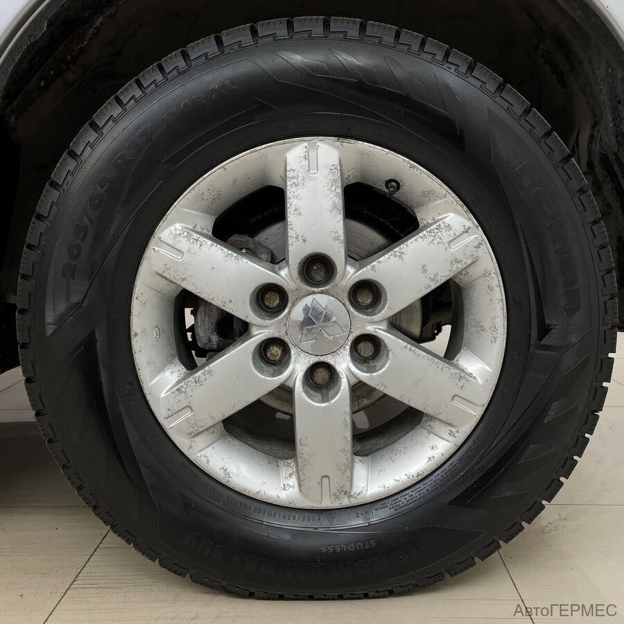 Фото MITSUBISHI Pajero III с пробегом | №17 Фото MITSUBISHI Pajero III с пробегом | №17