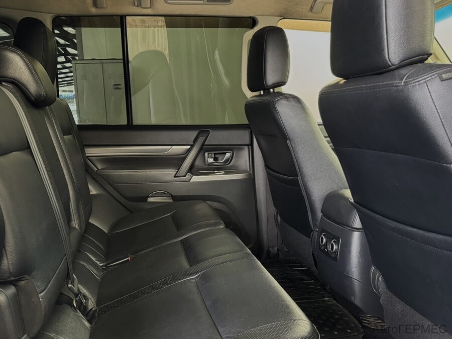 Фото MITSUBISHI Pajero IV Рестайлинг 1 с пробегом | №15