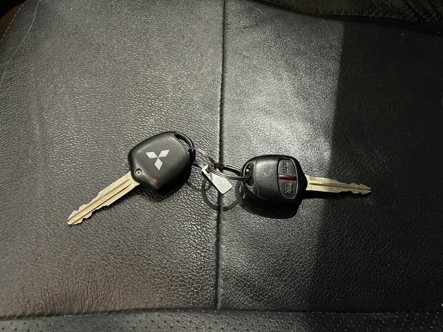 Фото MITSUBISHI Pajero IV Рестайлинг 1 с пробегом | №19 Фото MITSUBISHI Pajero IV Рестайлинг 1 с пробегом | №19