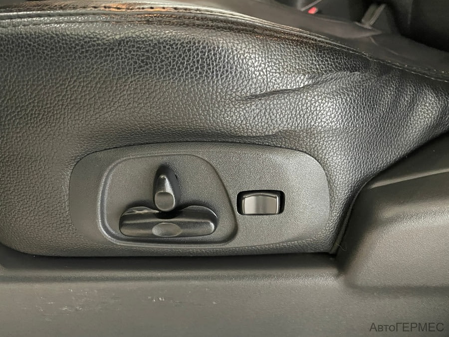 Фото MITSUBISHI Pajero IV Рестайлинг 1 с пробегом | №11 Фото MITSUBISHI Pajero IV Рестайлинг 1 с пробегом | №11