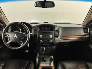 Фото MITSUBISHI Pajero IV с пробегом