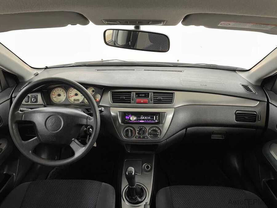 Фото MITSUBISHI Lancer IX Рестайлинг с пробегом | №5 Фото MITSUBISHI Lancer IX Рестайлинг с пробегом | №5