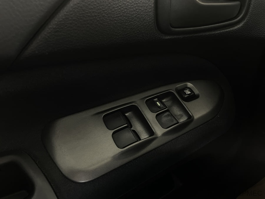 Фото MITSUBISHI Lancer IX Рестайлинг с пробегом | №9