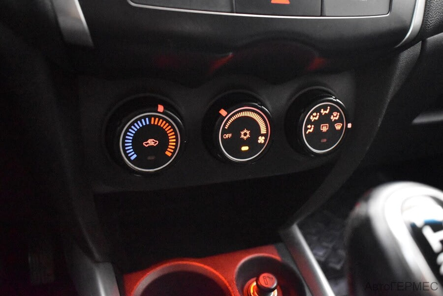 Фото MITSUBISHI ASX I с пробегом | №8