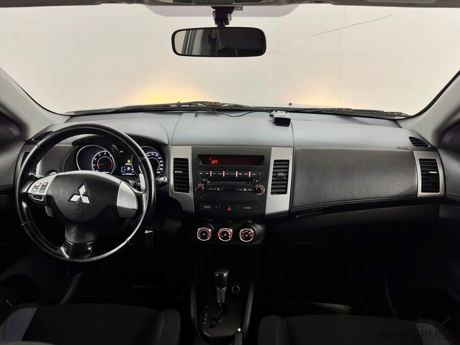 Фото MITSUBISHI Outlander II Рестайлинг с пробегом | №5