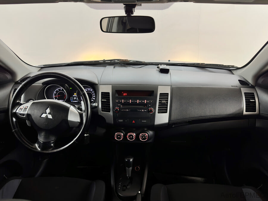 Фото MITSUBISHI Outlander II Рестайлинг с пробегом | №5