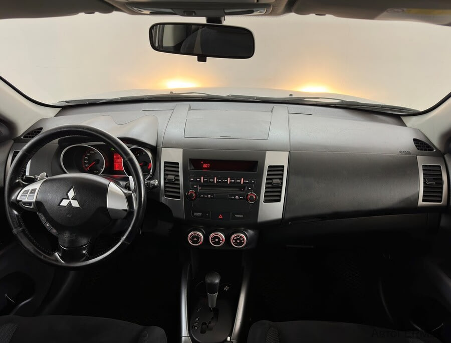 Фото MITSUBISHI Outlander II с пробегом | №5