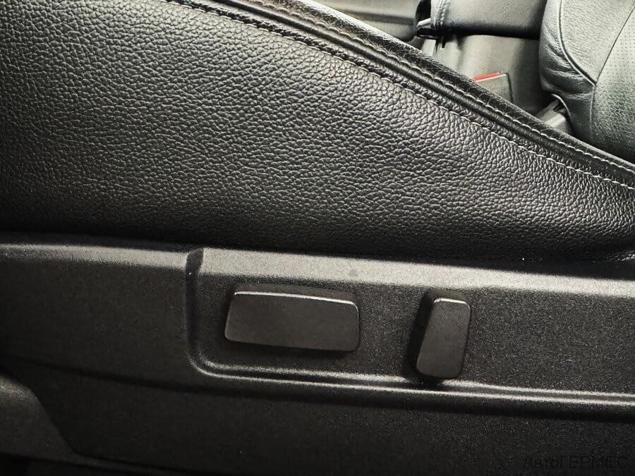 Фото MITSUBISHI ASX I Рестайлинг с пробегом | №12