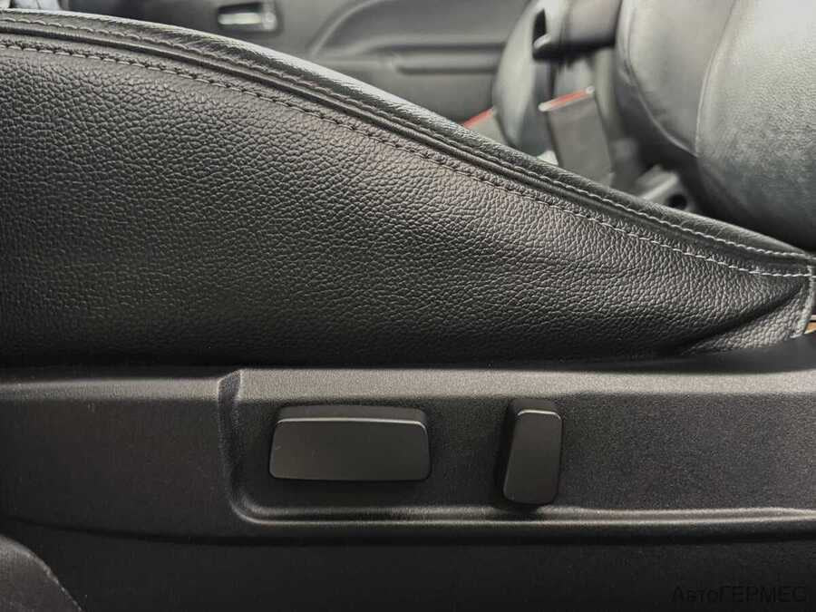 Фото MITSUBISHI ASX I Рестайлинг с пробегом | №11