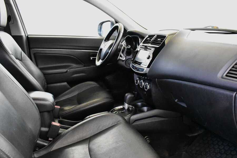 Фото MITSUBISHI ASX I Рестайлинг с пробегом | №13