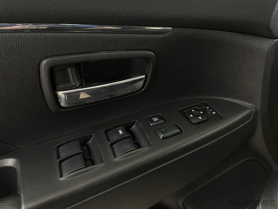 Фото MITSUBISHI ASX I Рестайлинг с пробегом | №8 Фото MITSUBISHI ASX I Рестайлинг с пробегом | №8