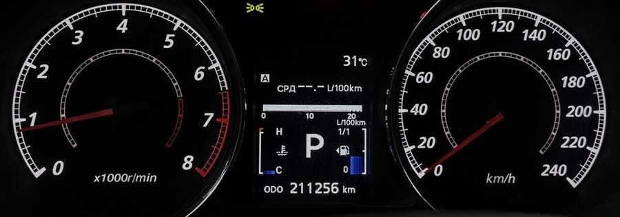 Фото MITSUBISHI ASX I Рестайлинг с пробегом | №6