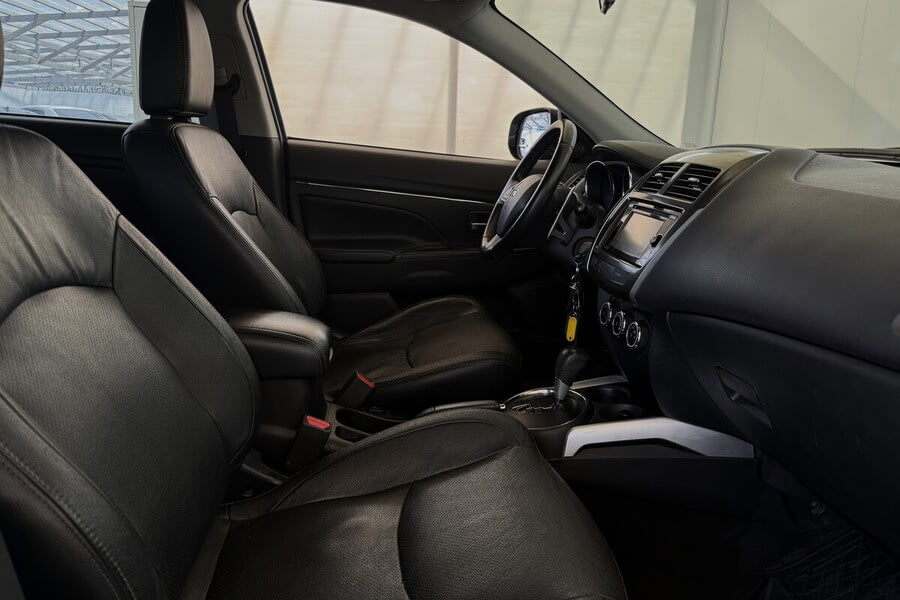 Фото MITSUBISHI ASX I Рестайлинг с пробегом | №13