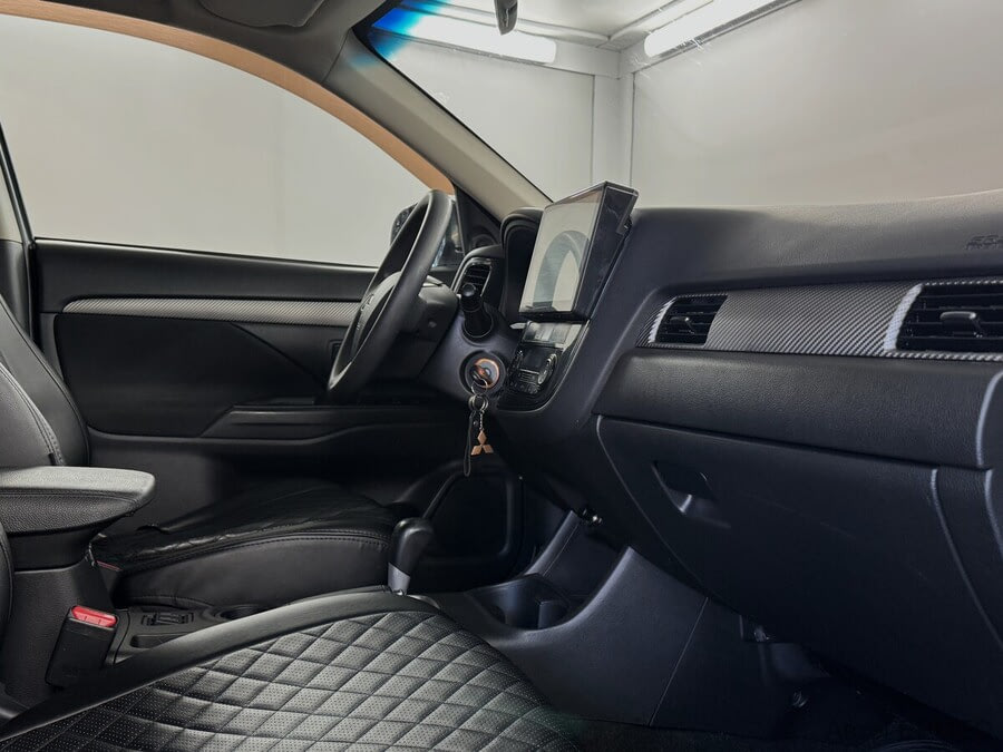 Фото MITSUBISHI Outlander III с пробегом | №10 Фото MITSUBISHI Outlander III с пробегом | №10