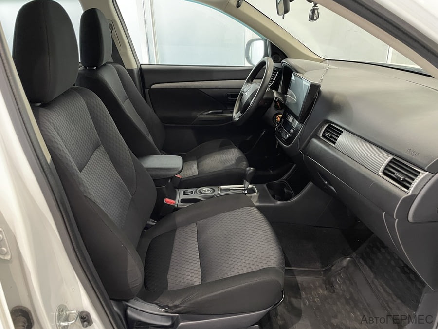 Фото MITSUBISHI Outlander с пробегом | №11