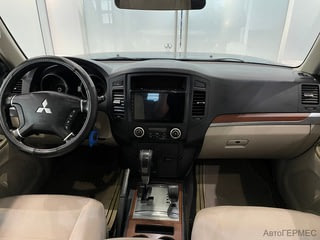 Фото MITSUBISHI Pajero IV с пробегом