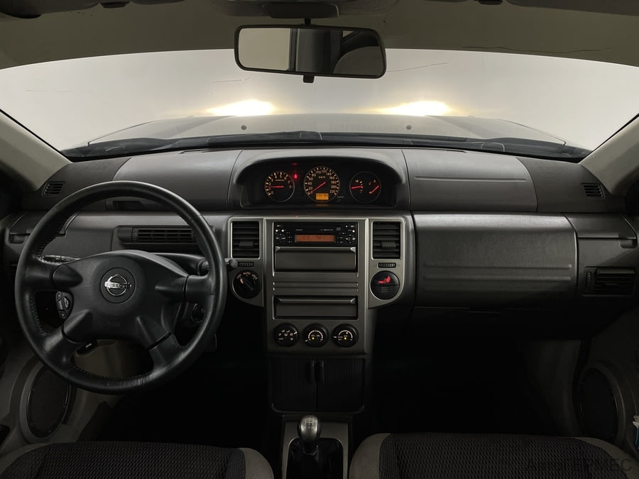 Фото NISSAN X-Trail I Рестайлинг с пробегом | №5 Фото NISSAN X-Trail I Рестайлинг с пробегом | №5